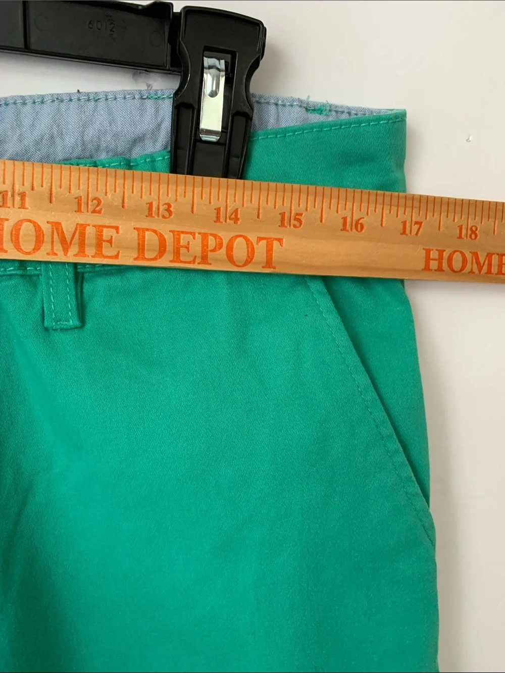 Berkley Jensen Men's Green Classic Chino Shorts Size 34